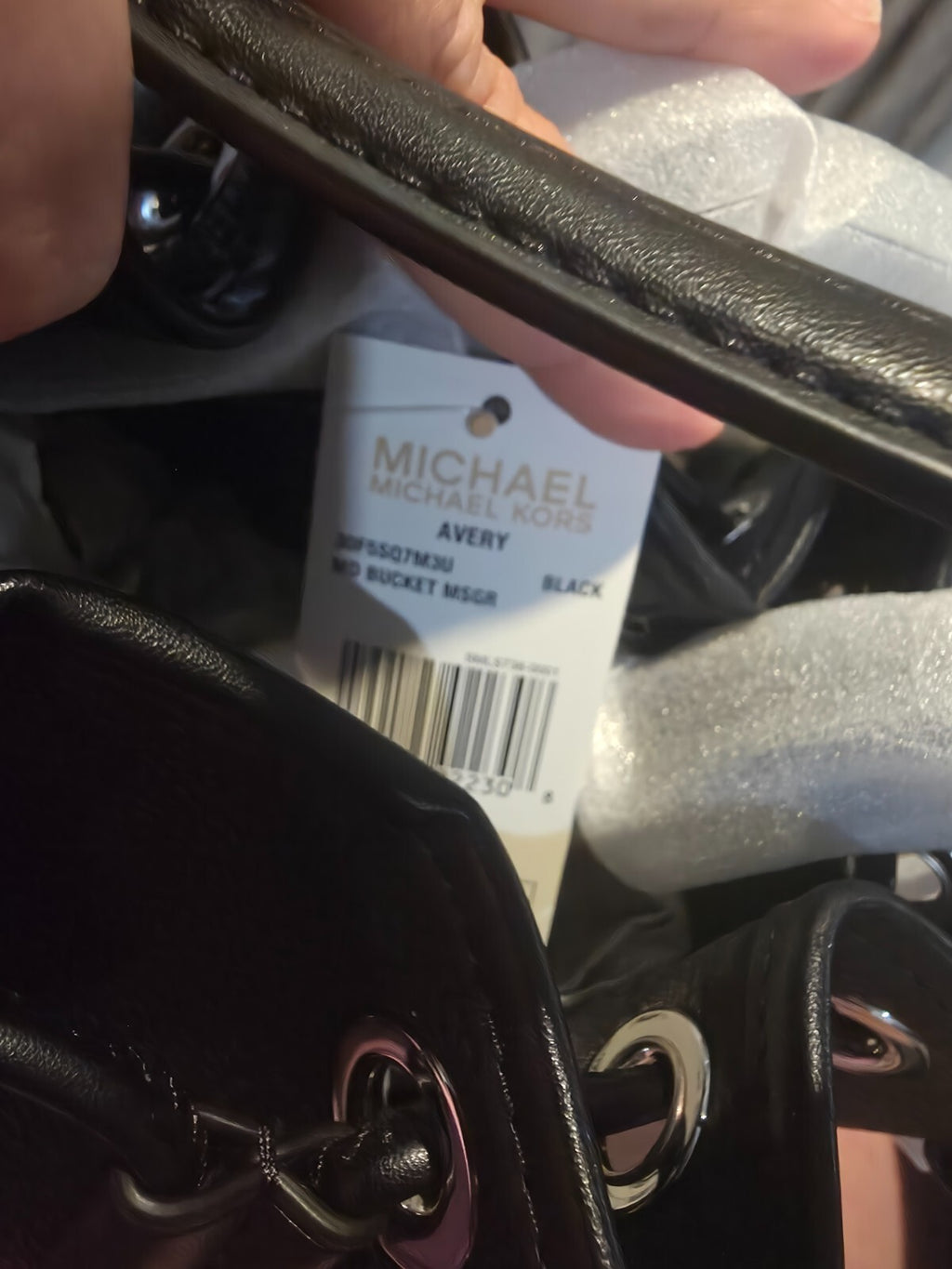 Michael Kors Avery Medium Bucket Messenger Bag