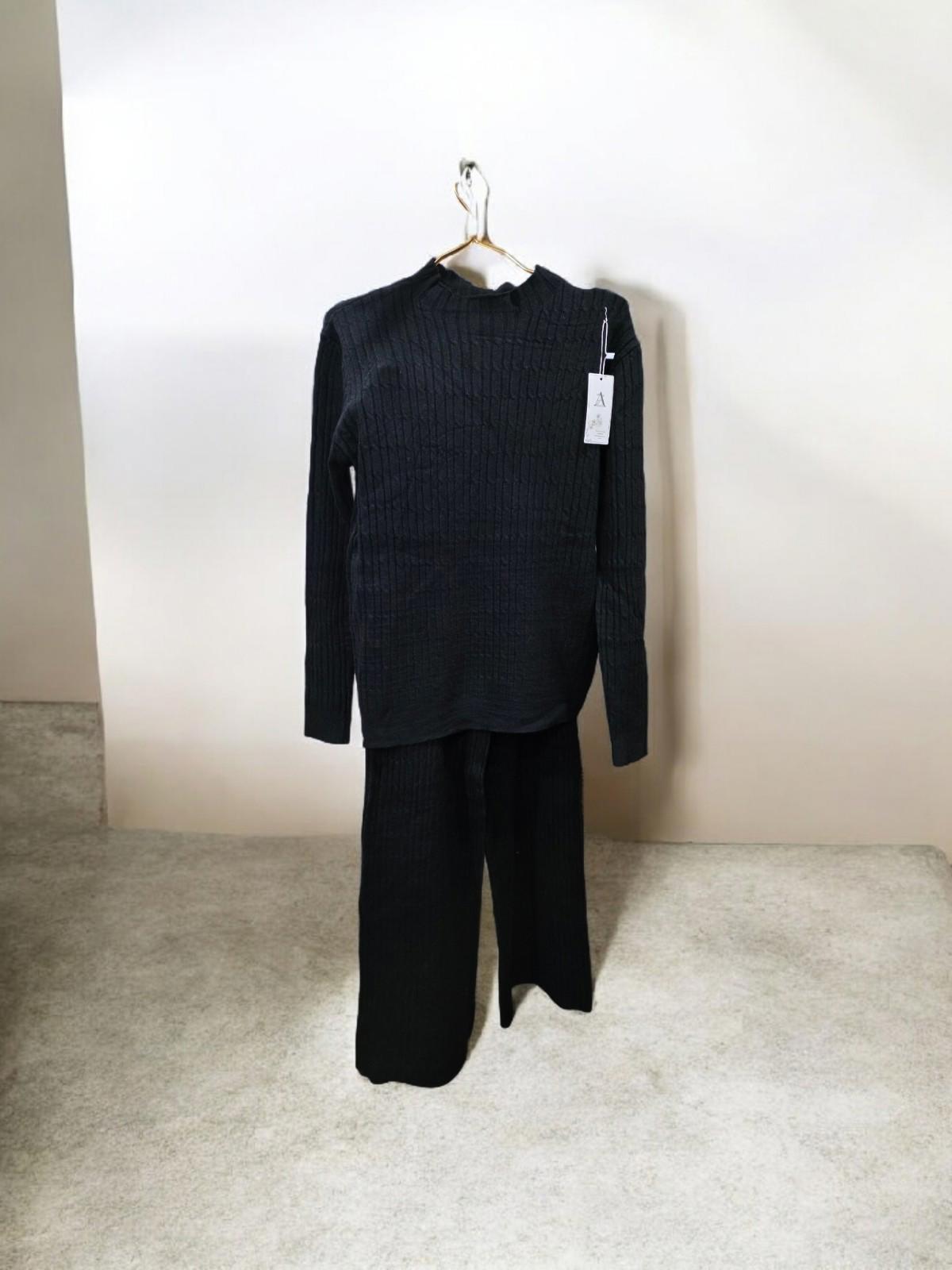 AZ 2 Piece Women's Set Size Large/Xl NWT Black White