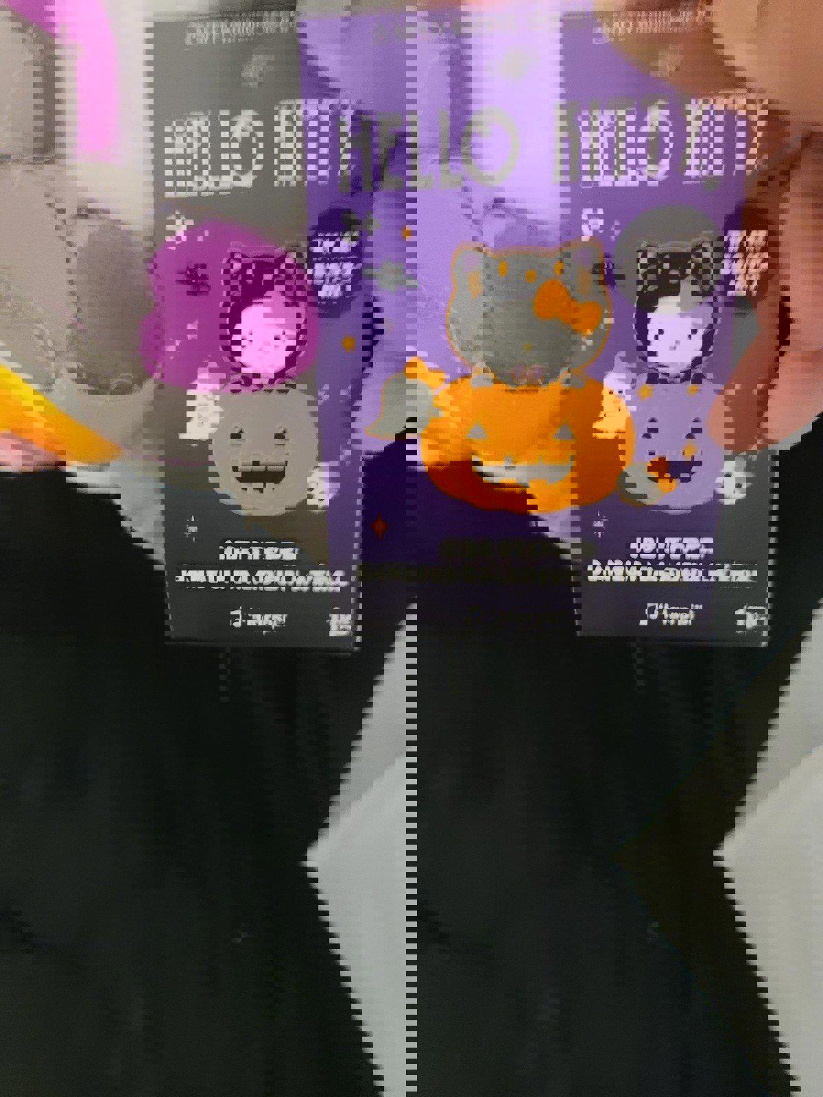 Hello Kitty halloween greeter