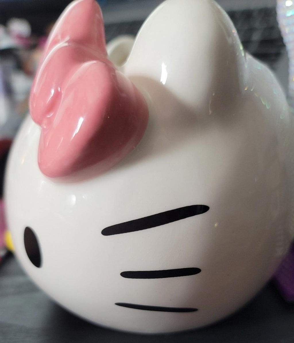 Hello Kitty Candle