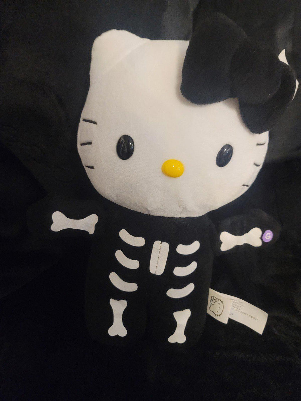 Hello Kitty halloween greeter