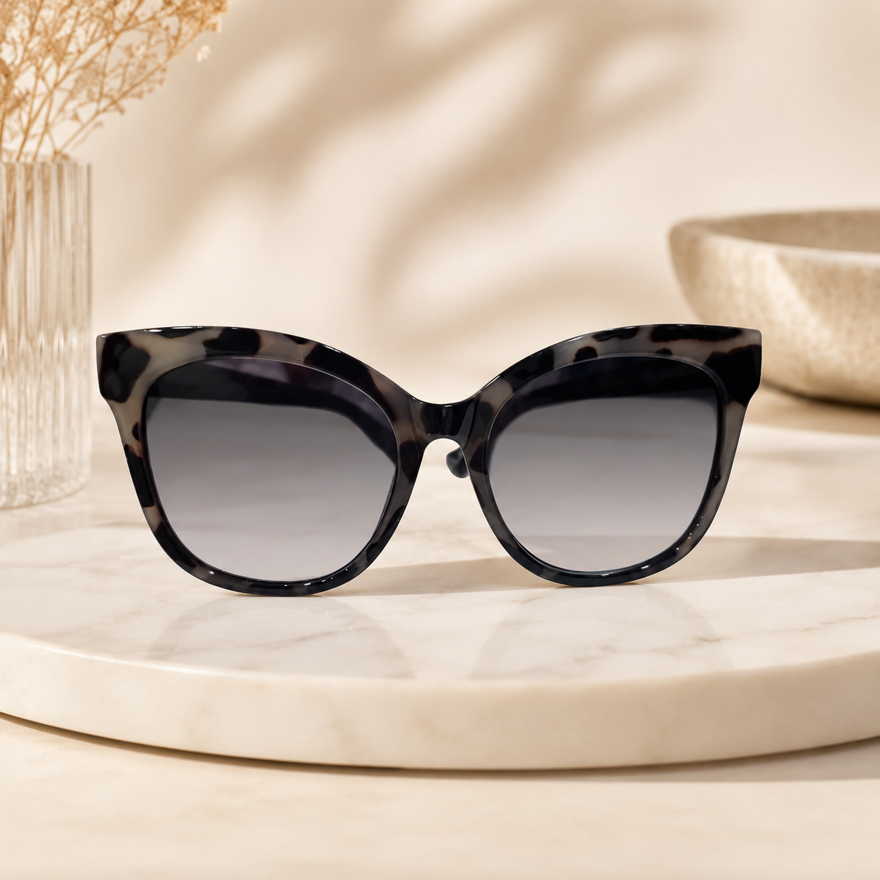 QUAY Sunglasses