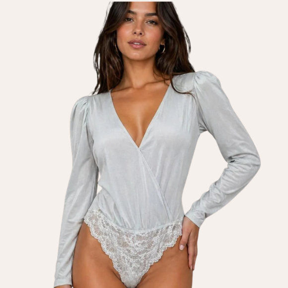 Easel Women's Long Sleeve Lace Trim Bodysuit