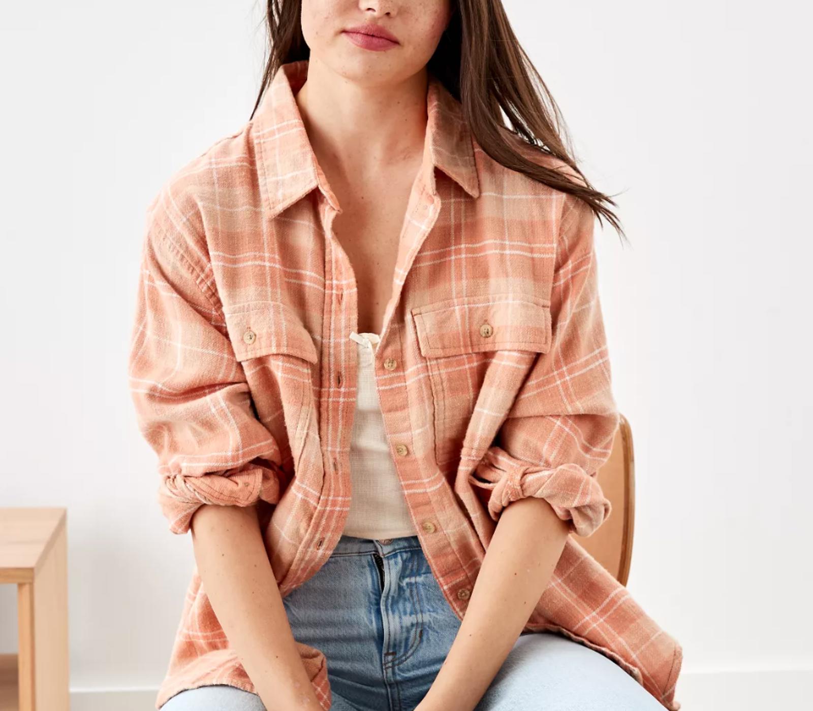American Eagle AEO Oversized Button-up Flannel Shirt Copper Peach