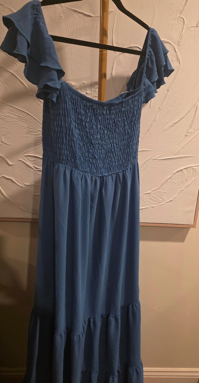 Ces Femme Dress L