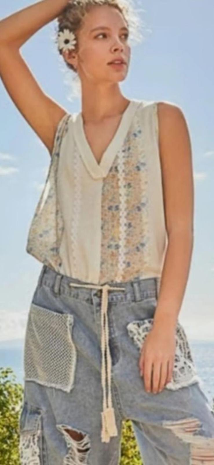 Pol Kalispell Distress Cargo Jean Jogger with Crochet Lace Several Colors Large