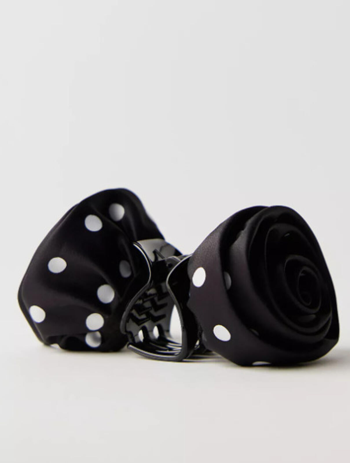 Free People Grand Gesture Floral Clip